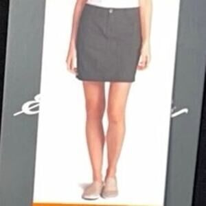 Eddie Bauer 2.0 Adventurer Skort women’s size 16 Button Zip pockets UPF 50 NEW￼